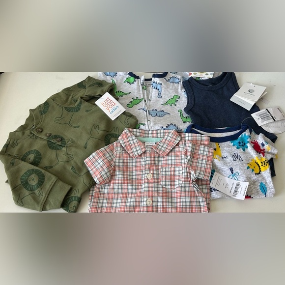Carter's Other - BRAND NEW W/TAGS CARTERS LITTLE ME 0-3MOS ONESIES. NEVER WORN